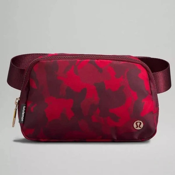 lululemon athletica Handbags - (54% OFF) NWT Lululemon Everywhere Belt Bag Red Rabbit Camo